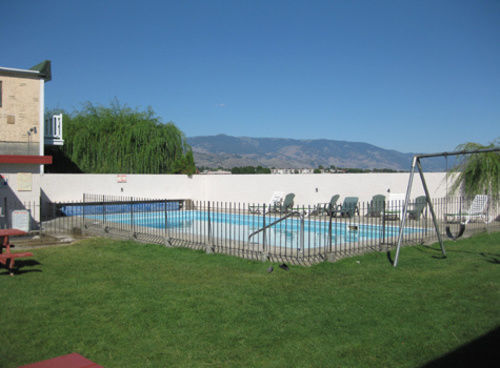 Spanish Fiesta Resort Osoyoos Εξωτερικό φωτογραφία