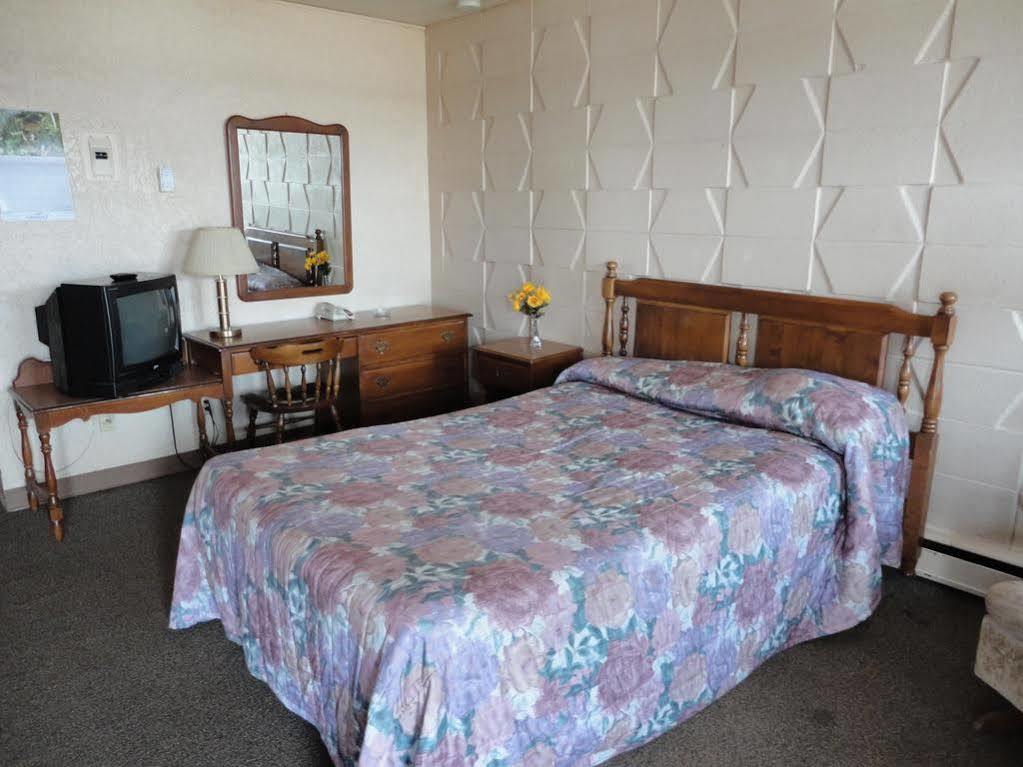 Spanish Fiesta Resort Osoyoos Εξωτερικό φωτογραφία